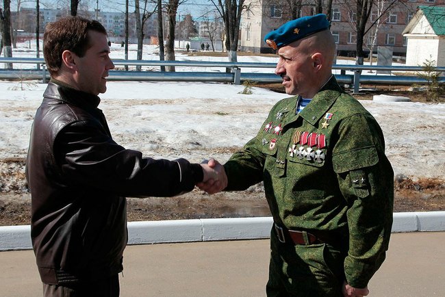 В полку спецназа